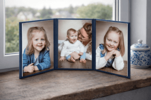 Triello mit drei Fotos eines Familienshootings mit drei Kindern im Studio